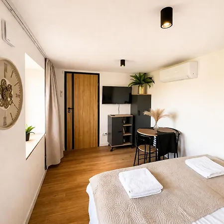 Lägenhet Do Brzegu Lepiej Loft Z Klimatyzacja I Tarasem Blisko Jeziora Parking Iii *